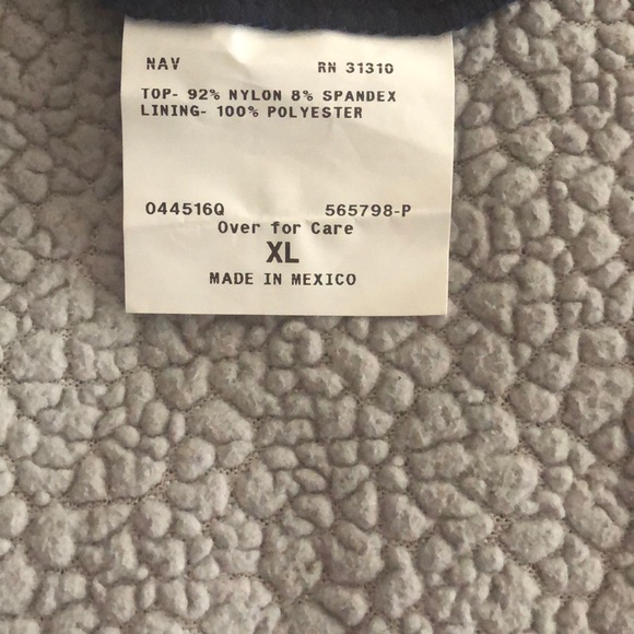 AB Studio - Sleeveless Lace Blouse - Picture 4 of 5